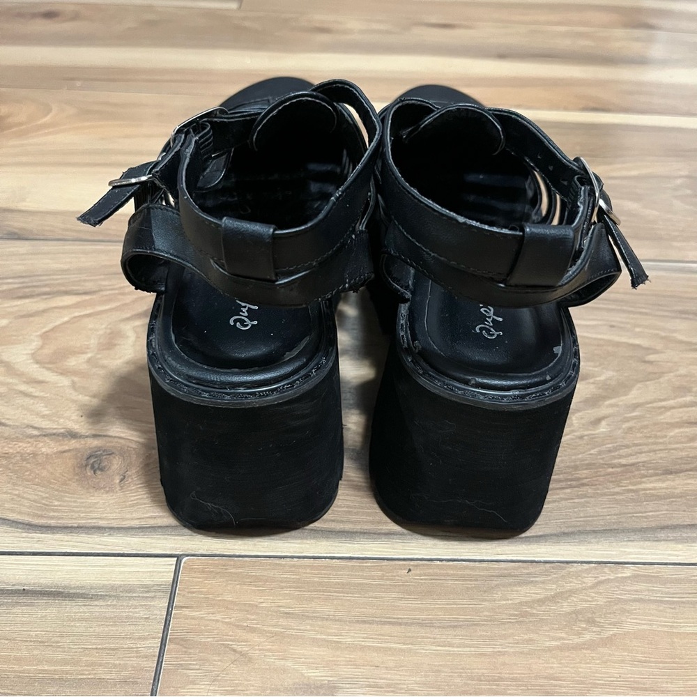 Dolls Kill Qupid Chunky Black Platform Sandals size 7 - Picture 5 of 8